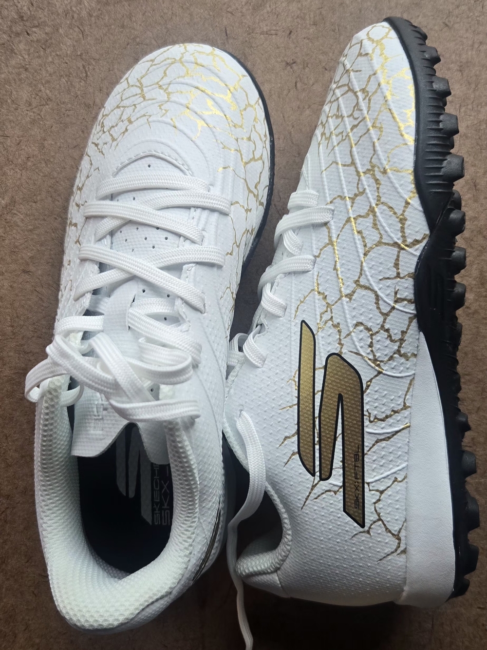 Skechers Youth SKX 1.5 Academy TF Soccer Cleats White Gold Sz 12Y NWB